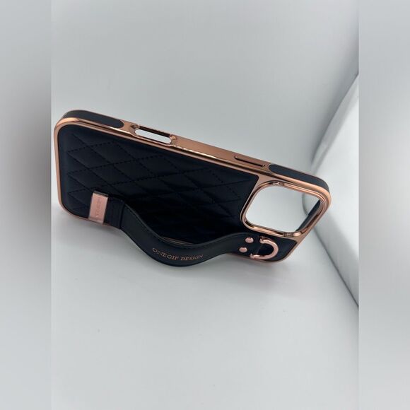 iPhone 16 Pro Max Case – Quilted Leather Look with Rose Gold Frame & Hand Strap - Picture 7 of 7